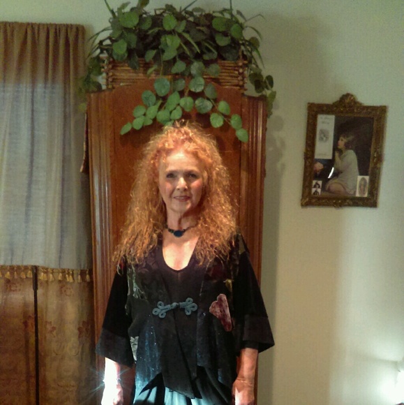 Meet your Posher, Janelle - Picture 1 of 1